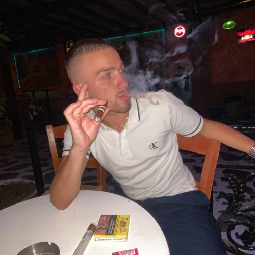 Εμιλιάνο Τ.