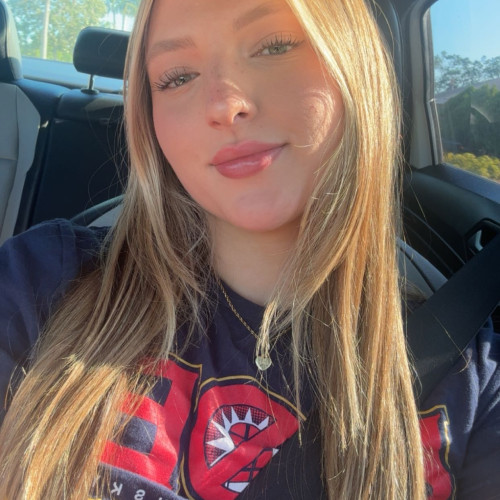 Ally R. profile photo