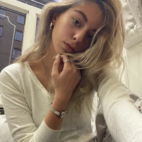 Elle F. profile photo