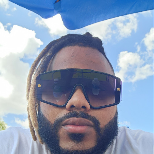 jonhny m. profile photo