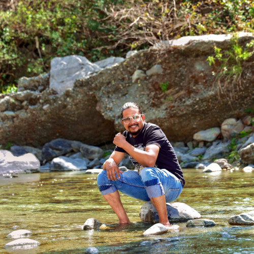 Gaurav R.