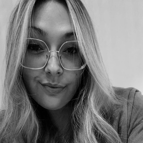 Tania l. profile photo