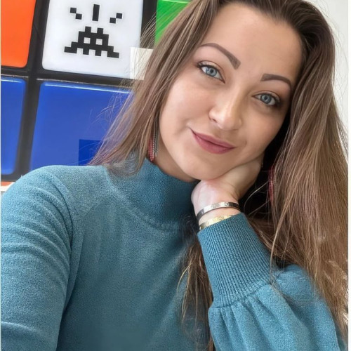 Marie  J. profile photo
