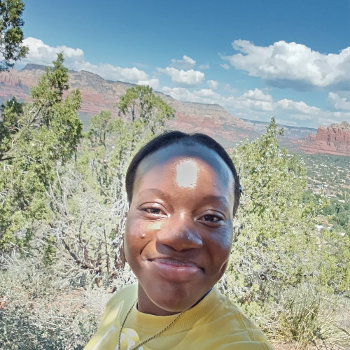 Laurentia  O. profile photo