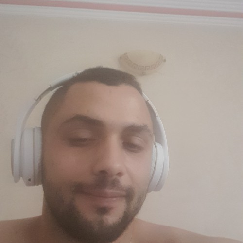 Omar E.