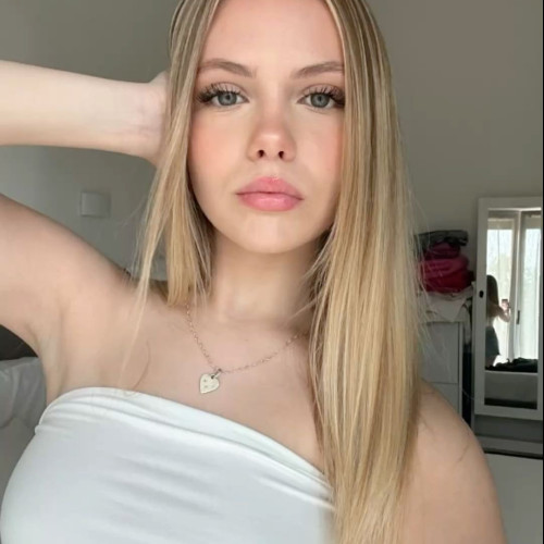 stela w. profile photo