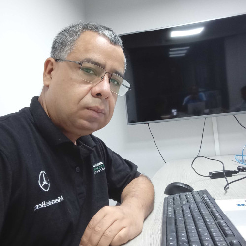 Hugo c. profile photo