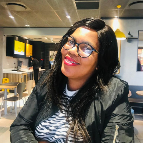 Lelo M.