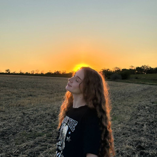 Katya L. profile photo