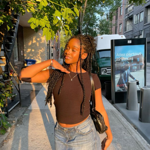 candy  B. profile photo