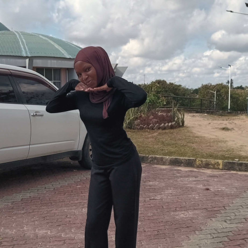 jhucky m. profile photo