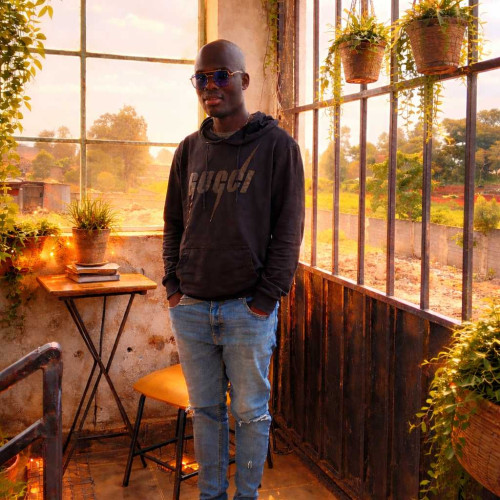 Lawrence b. profile photo