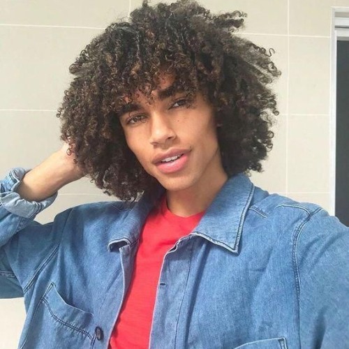Max A.