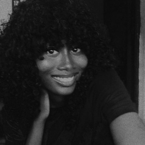 Essy N.