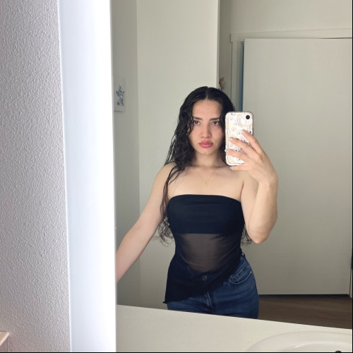 Melani C. profile photo