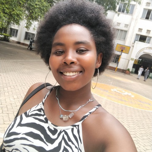 Winnie  L. profile photo