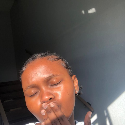 Aviwe M. profile photo