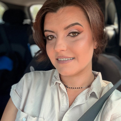 Oana L. profile photo