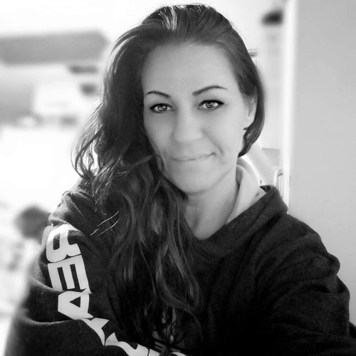 Tara R.