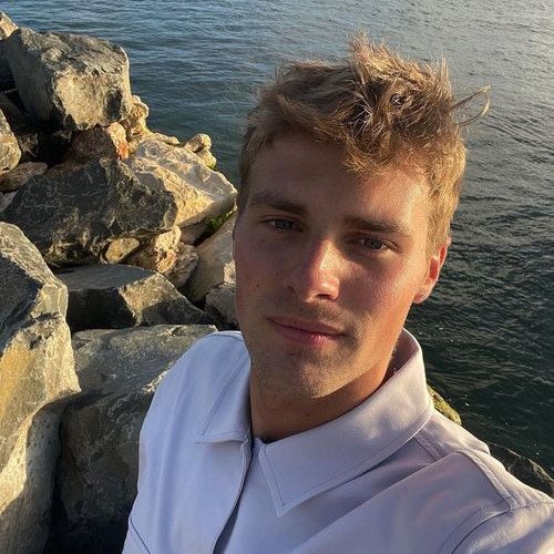 nikhil k. profile photo