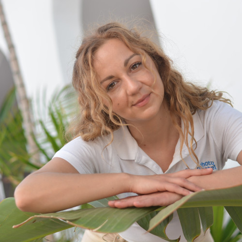 Gabriela D.