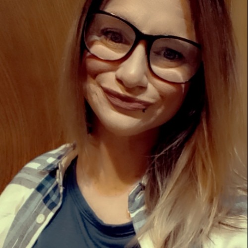 Ava R.