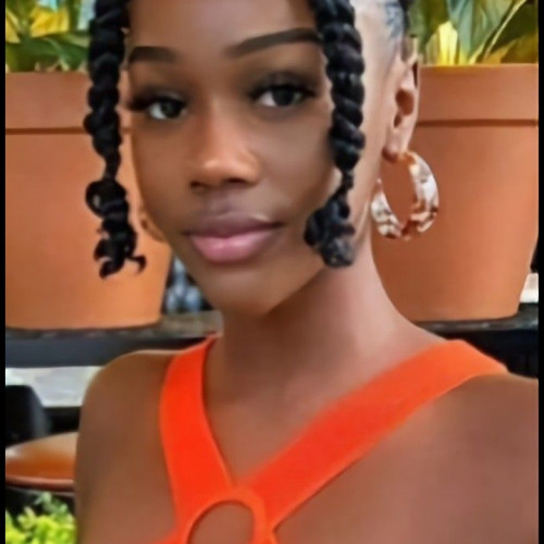 Viahne  U. profile photo