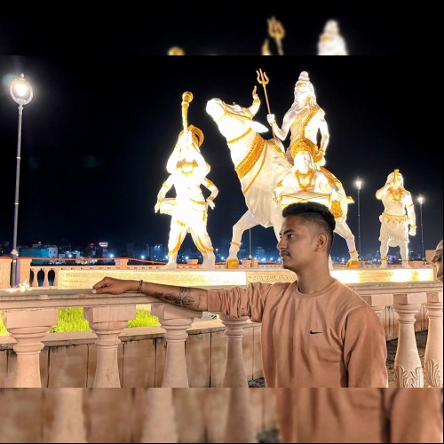 Shreyas G.