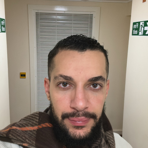 Amine  R. profile photo