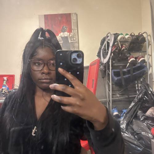 Ariyona R. profile photo