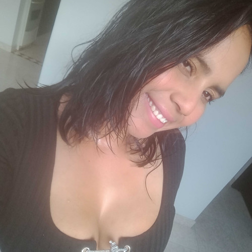 leomarys c. profile photo