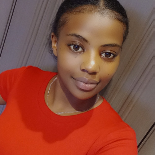 Loise N. profile photo