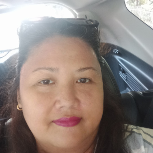 Iris M. profile photo