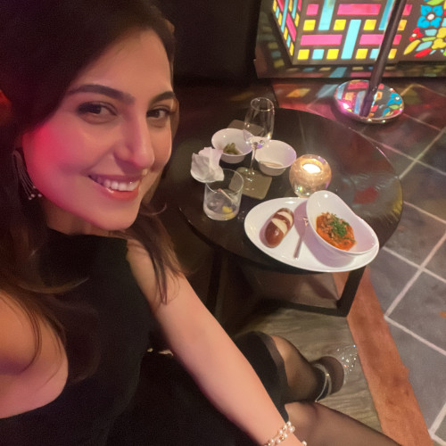 Niloufar  N.