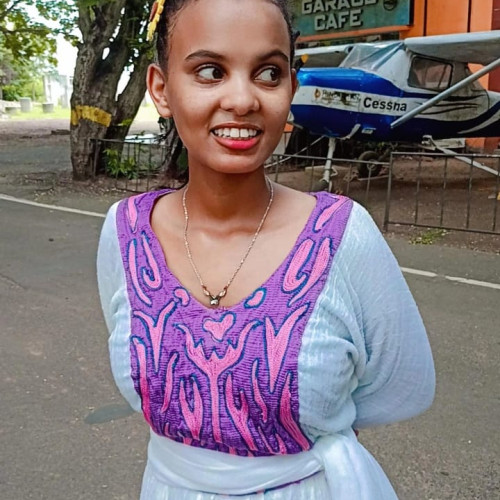 cansu  s. profile photo