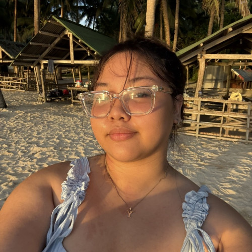 Yvonn M. profile photo