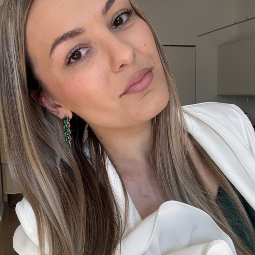 Linn K. profile photo