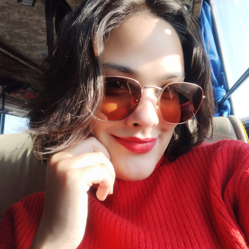 Lavia M. profile photo