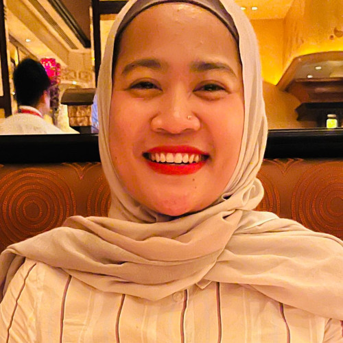 dewi r.