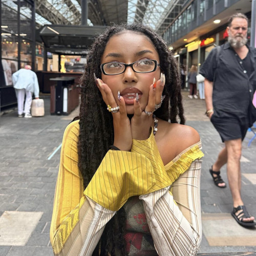Vee E. profile photo