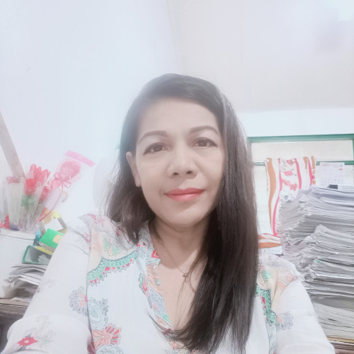 carlyna  g. profile photo
