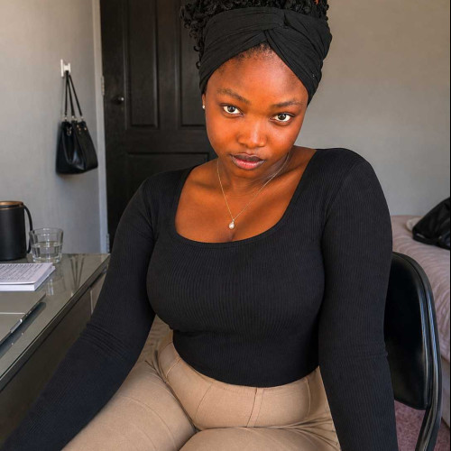Favour J. profile photo