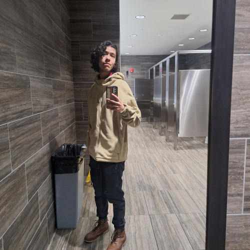 Carlos B. profile photo