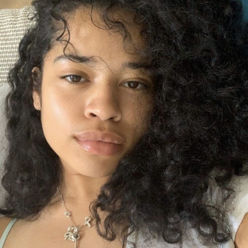 Mia  B. profile photo
