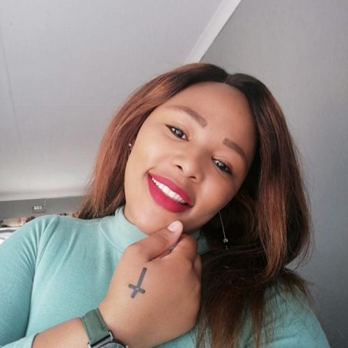 Siyanda  T.