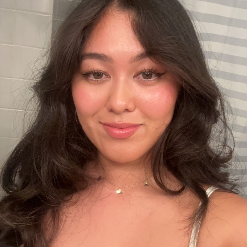 Mia G.