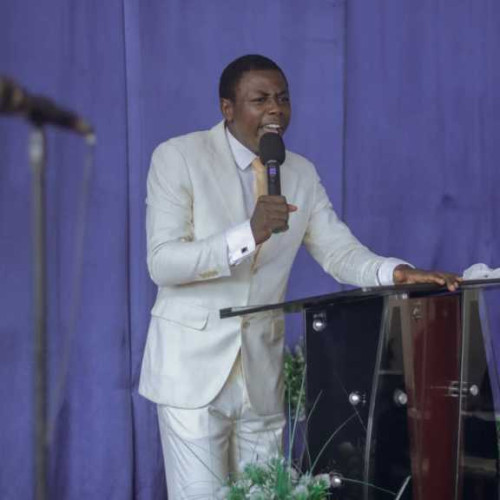 Pst.Kenneth O.