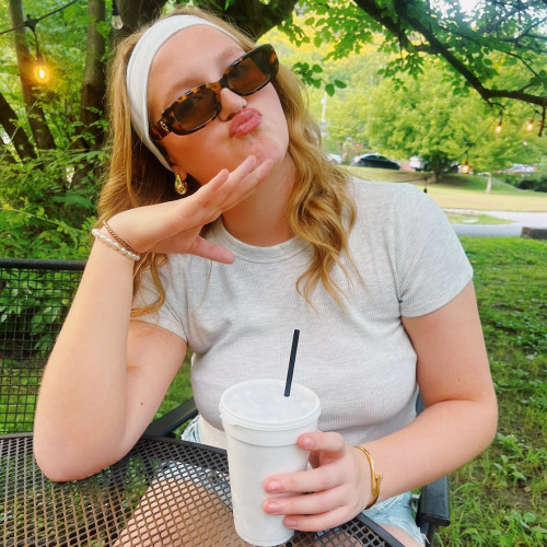 Ava R. profile photo