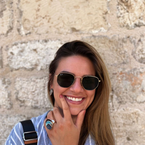 Nina s. profile photo