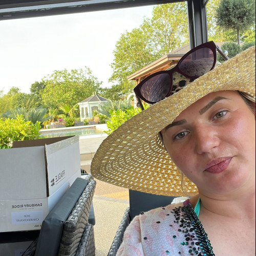 Cristina V. profile photo